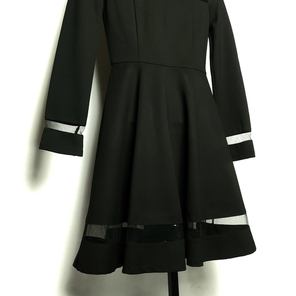 LULU'S Fit & Flare Longsleeved Cutout Mesh Cuff & Hemline Dress Blk XS - Picture 3 of 9